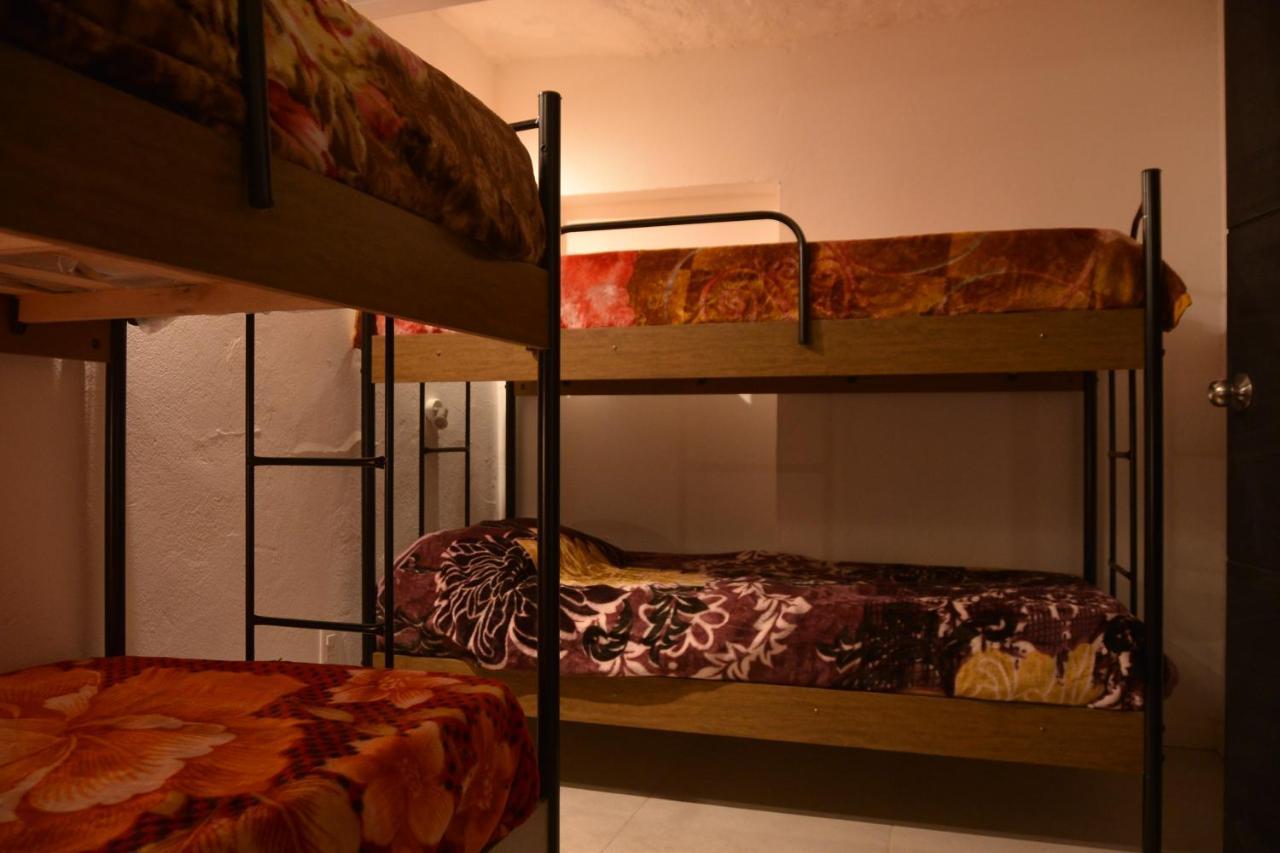 Piano Sur Hostel Montevideo Luaran gambar